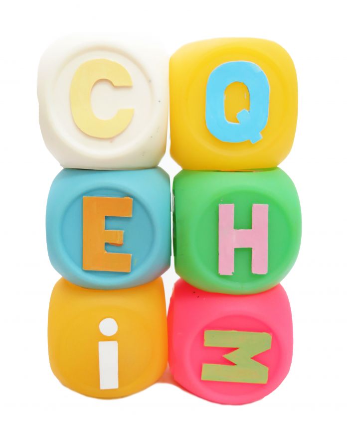 Chifle Cubos con Letras  x 6