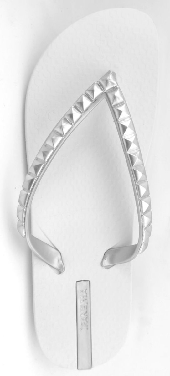 Ojota con Simil Tachas