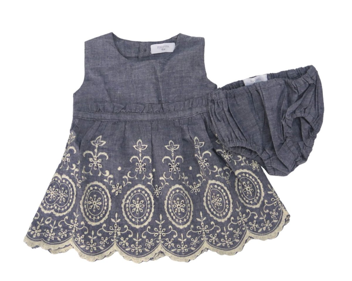 Vestido Bordado sin manga con bombachita