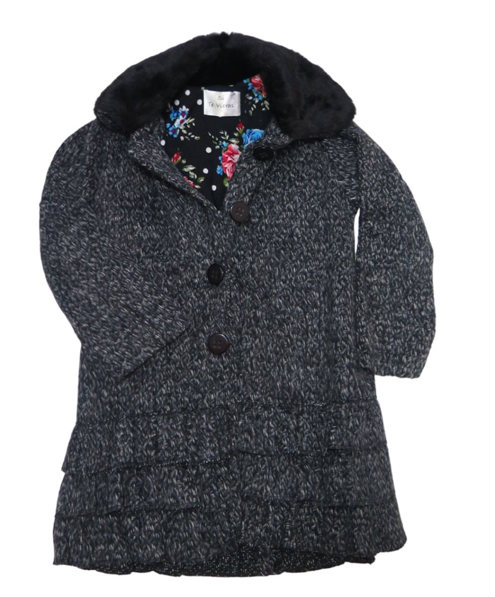 Tapado de paño con volados y cuello piel