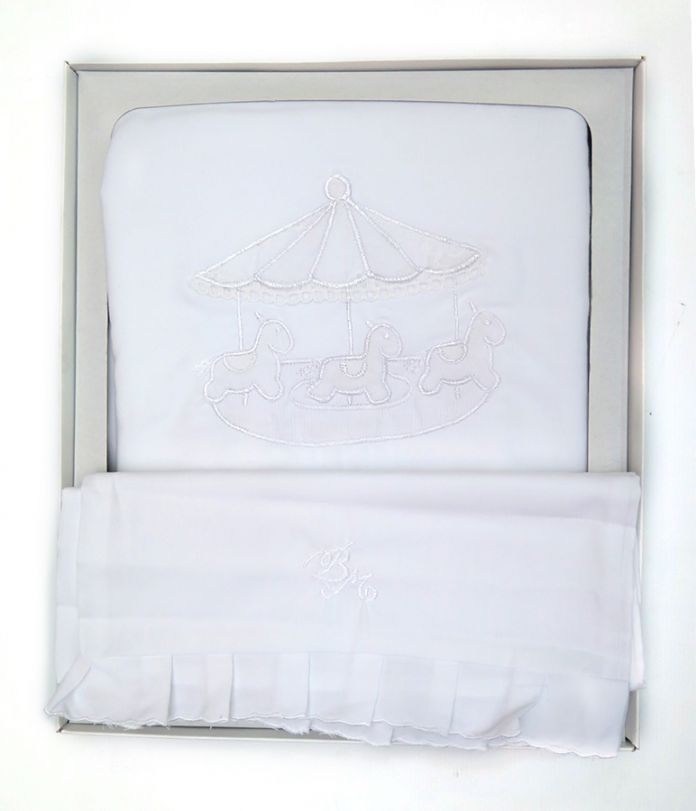 Sabana Bordada en Caja Para Cuna 3 Piezas