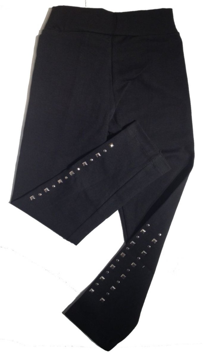 calza de algodon con lycra lisa con tachas en los costados