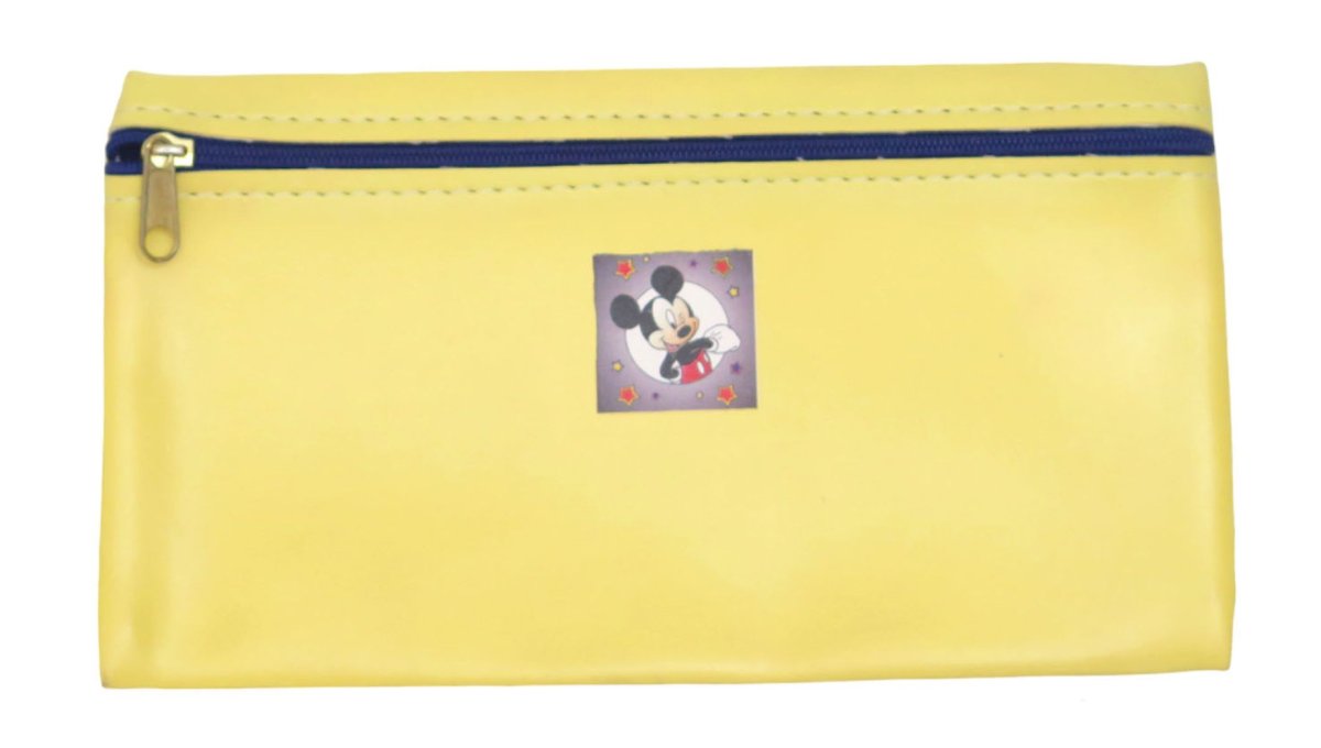 Cartuchera Amarilla con 1 cierre con estampado de personajes