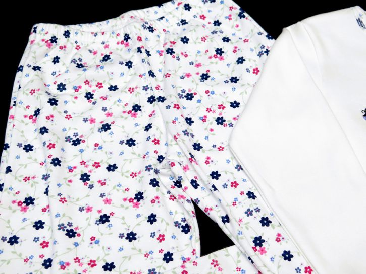 Pijama de Invierno Remera Manga Larga Estampado Nena y Pantalon