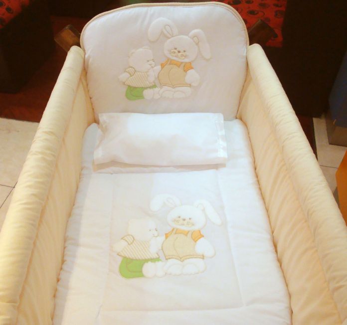 Catre de dormir Natural / Blanco Conejo y Oso