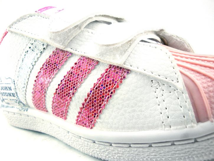 Zapatilla Nena 2 Velcros 4 tiras rayas con Brillo tipo Glitter