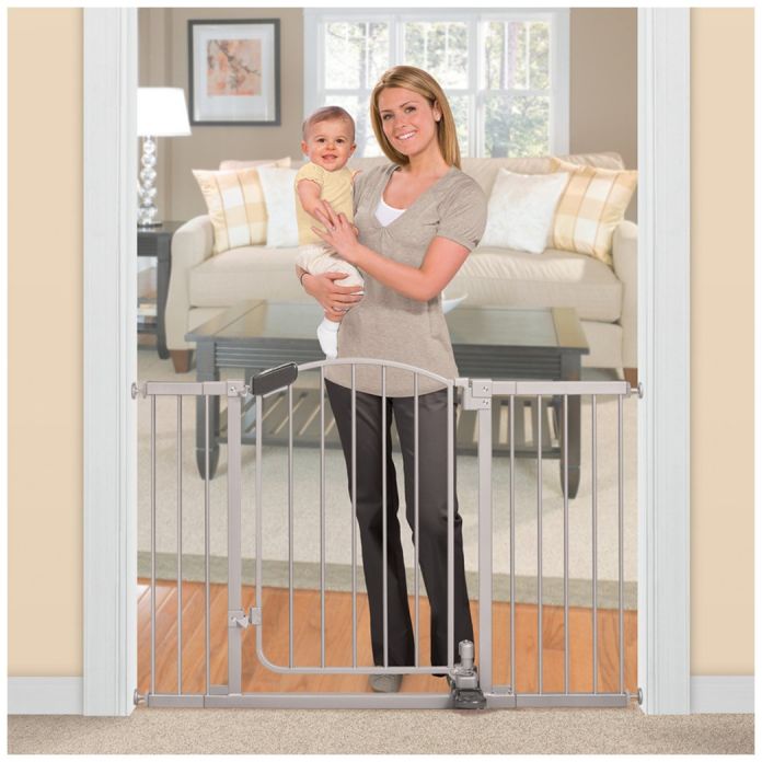 Puerta de Seguridad Stylish & Secure - STEP TO OPEN GATE