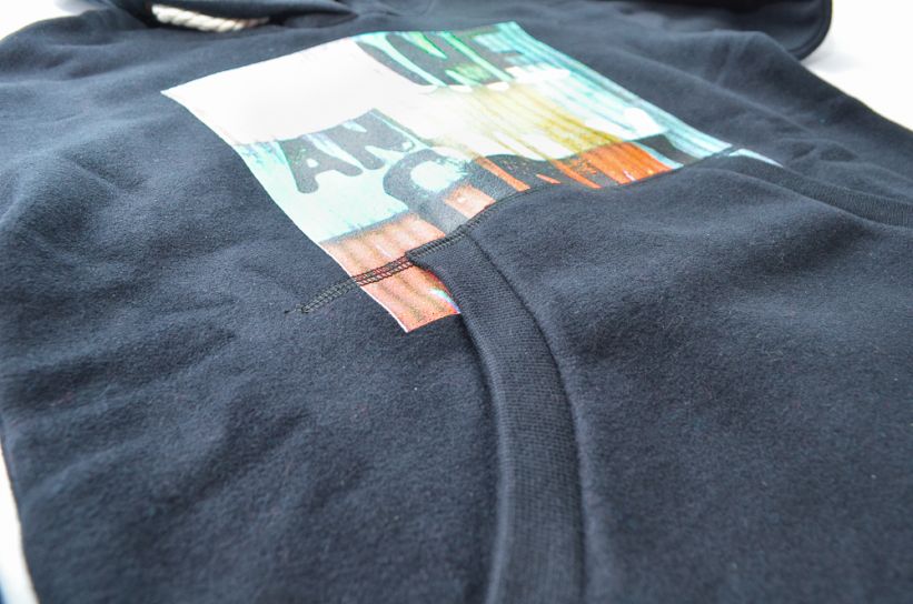 Buzo Frizado soft con Capucha Estampado