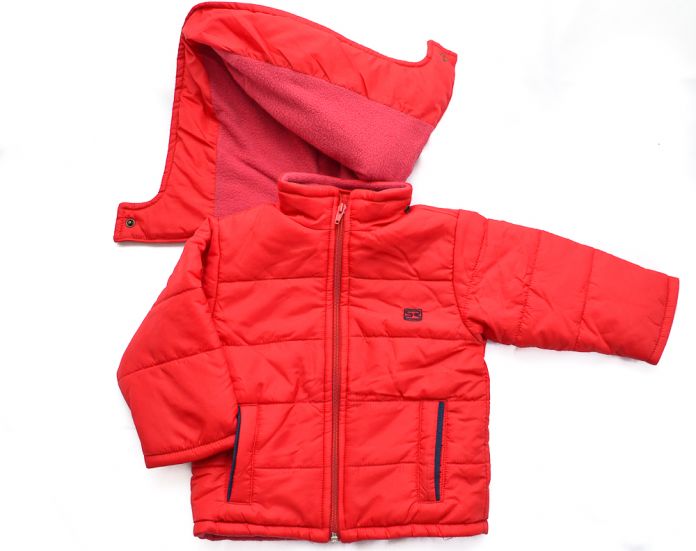 Campera con Wata y Capucha Forrada en Polar