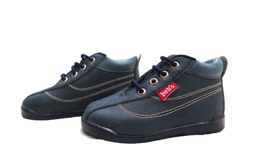 Botas Botitas Nobuk Con Cordones y Costuras