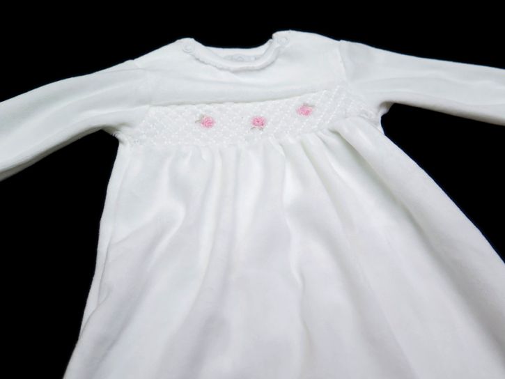 Enterito Plush C/ Florcita Bordadas Punto Smock