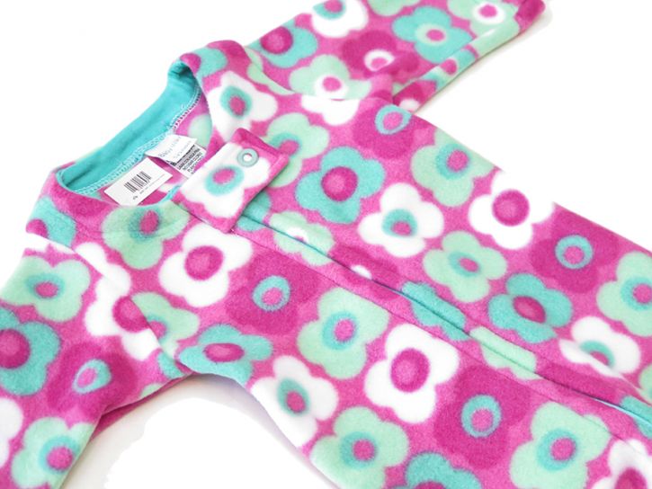 dormilon de polar estampado con flores - Enterito Polar