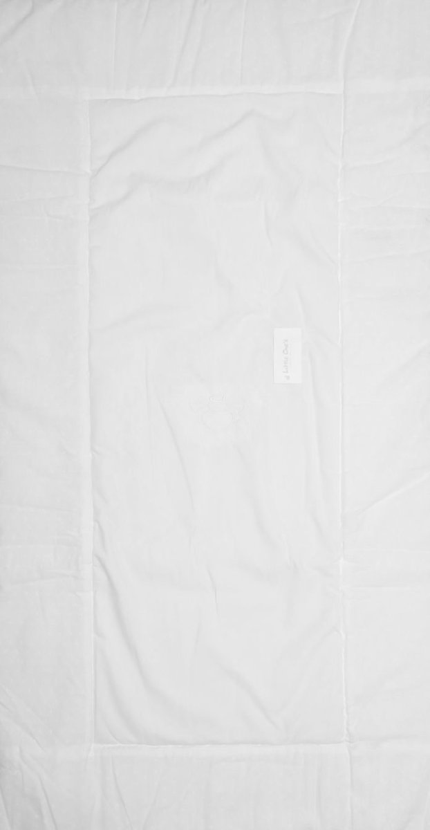 Acolchado Con Chichonera Cuna Con Guarda de Plumeti y Angelito Bordado