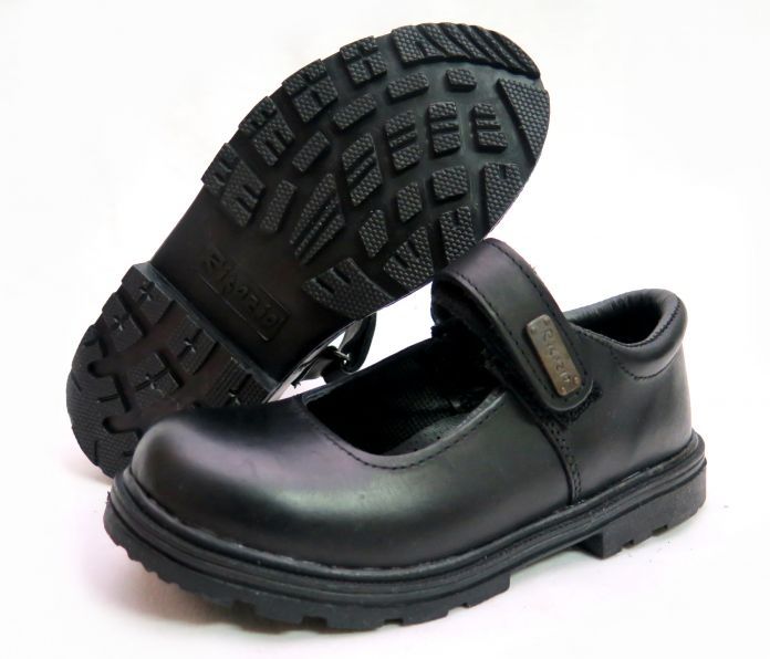 Guillermina cuero con velcro colegial