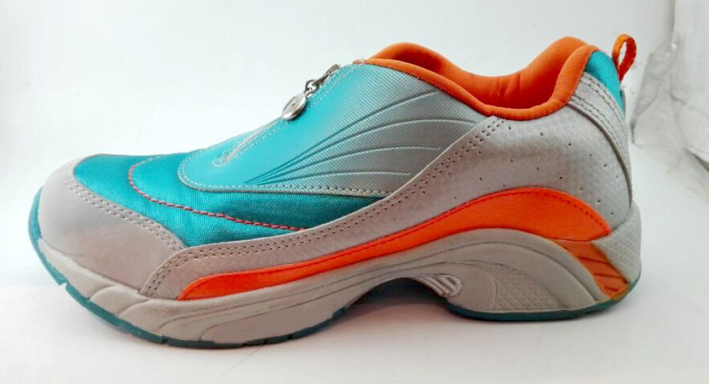 Zapatillas Combinada Cuerina y Tela Con Cierre