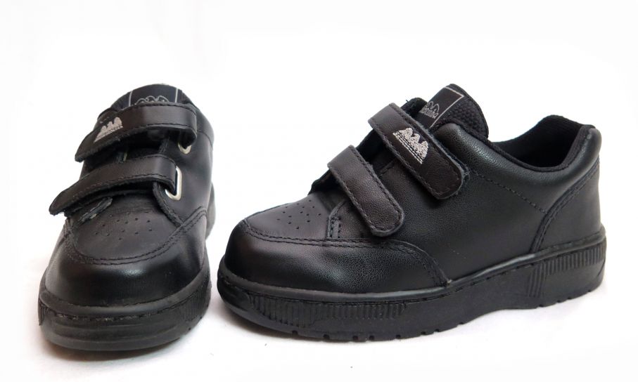 Zapatilla Colegial Cosidas de Cuero  Con Velcro