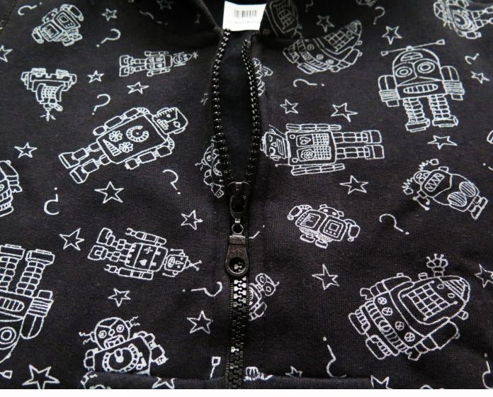 Campera Con Capucha de Algodon Frizado Estammpado de Robots