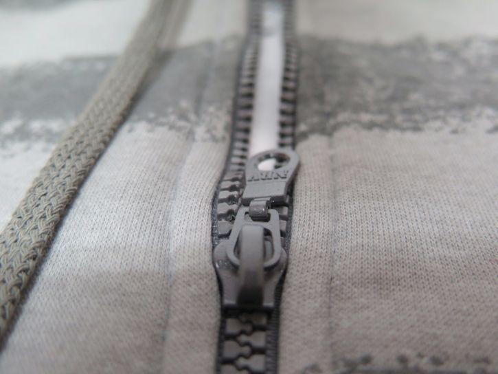 Campera de Algodon Frizado Con Capucha Estampado Rayado