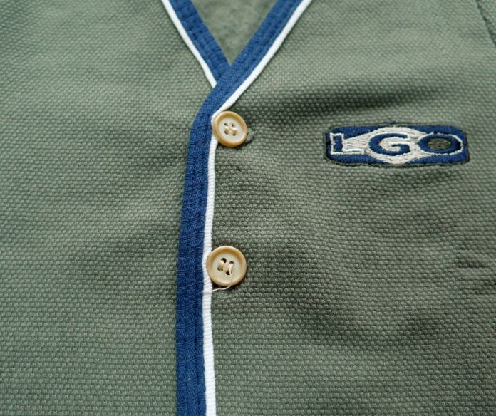 Campera Con Botones Friza Tipo Pique Bordada