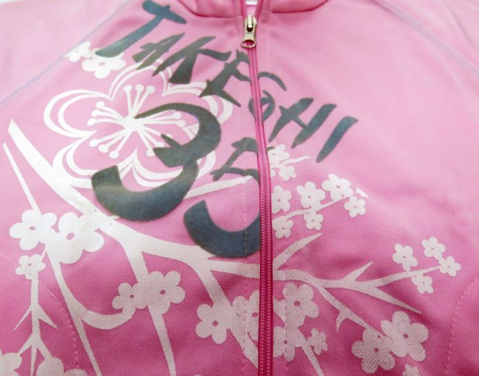 Campera de Acetato Frizado Estampado Flor