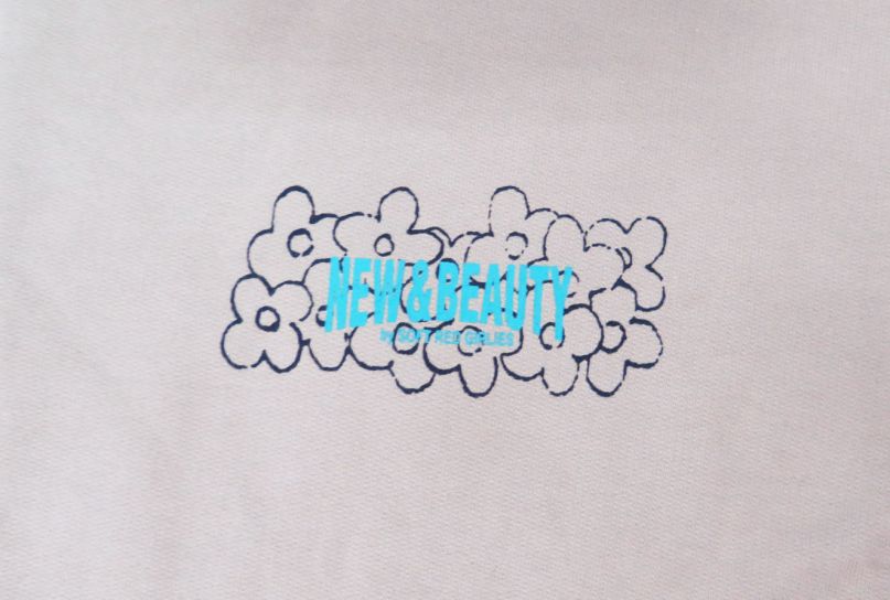 Buzo de Algodon Frizado Estampado Flores Unidas