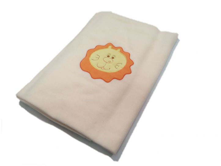 Manta Funcional Polar con Apliques Bordado de Leon