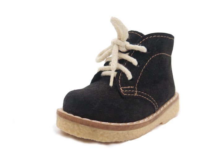 Bota de Gamuza Goma Crepe Con Cordon