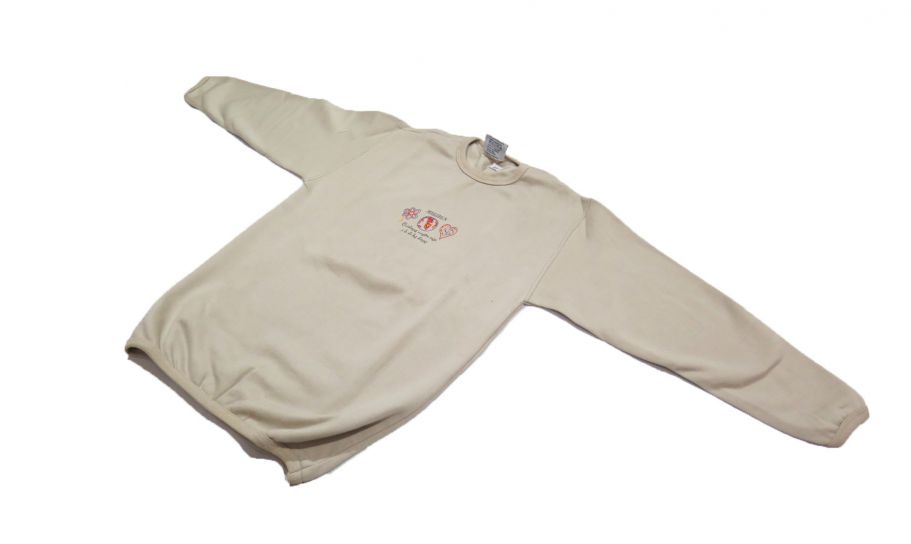 Buzo de Algodon Frizado Sin Capucha Estampado Corazon Flor Mundo