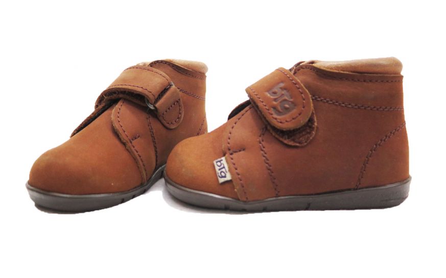 Bota Velcro Bulls Nobuk