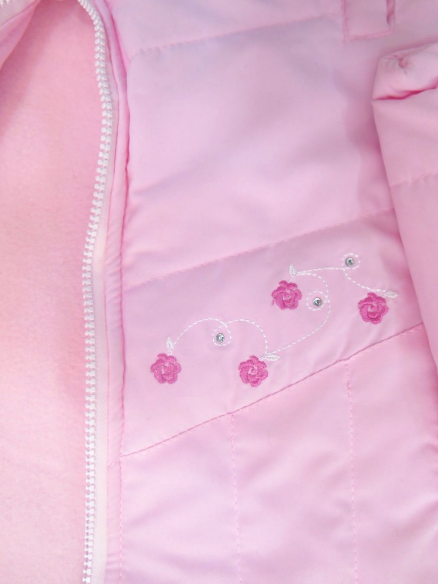 Campera tipo Tapado de Gabardina Forrada en Polar Flores Bordadas y Brillo con Capucha Peluda