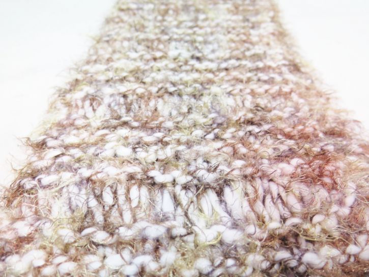 Bufanda Tejida Peluda con Flecos