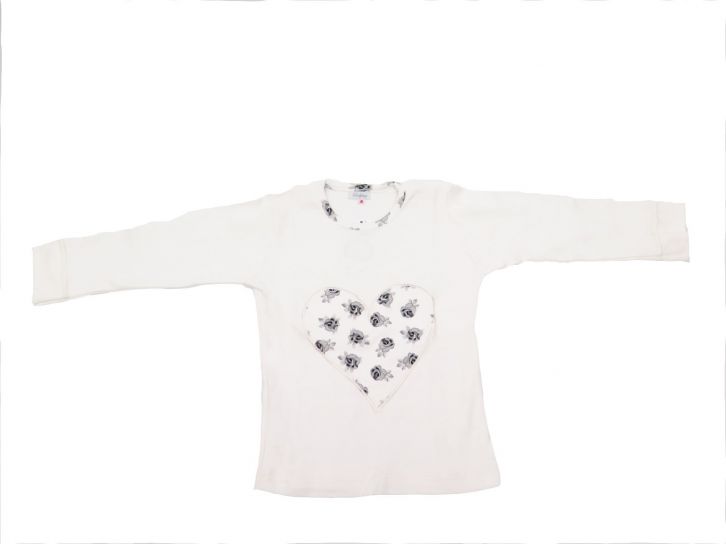 Pijama Invierno Remera Manga Larga Bordado Corazon con Flores y Pantalon