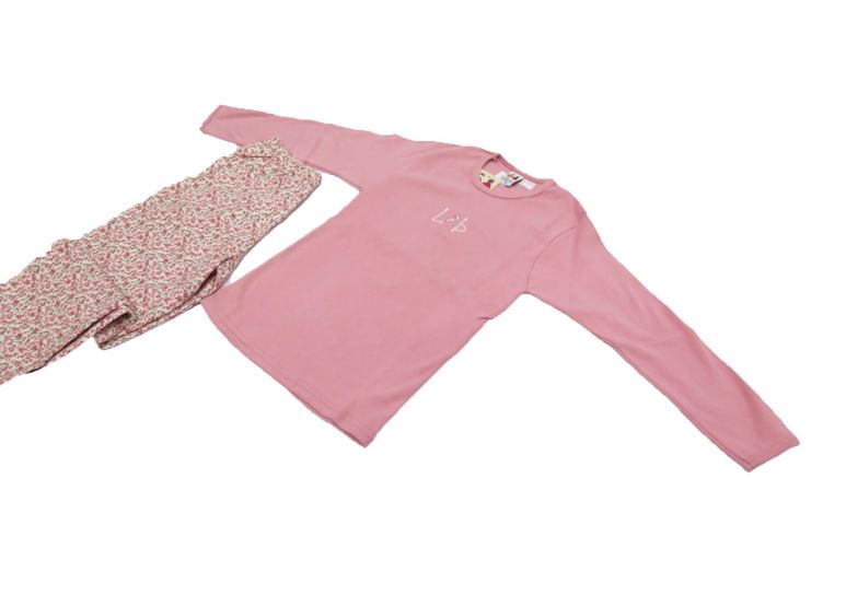 Pijama Invierno Remera Manga Larga Bordada y Pantalon Floreada