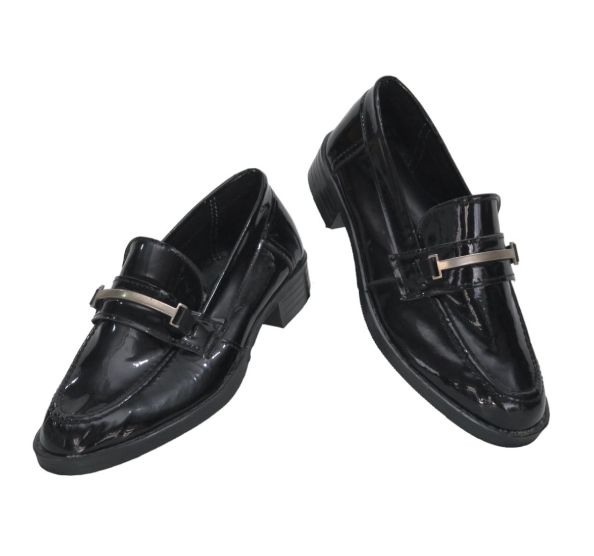 Mocasín Charol Con Taco Y Hebilla Estribo