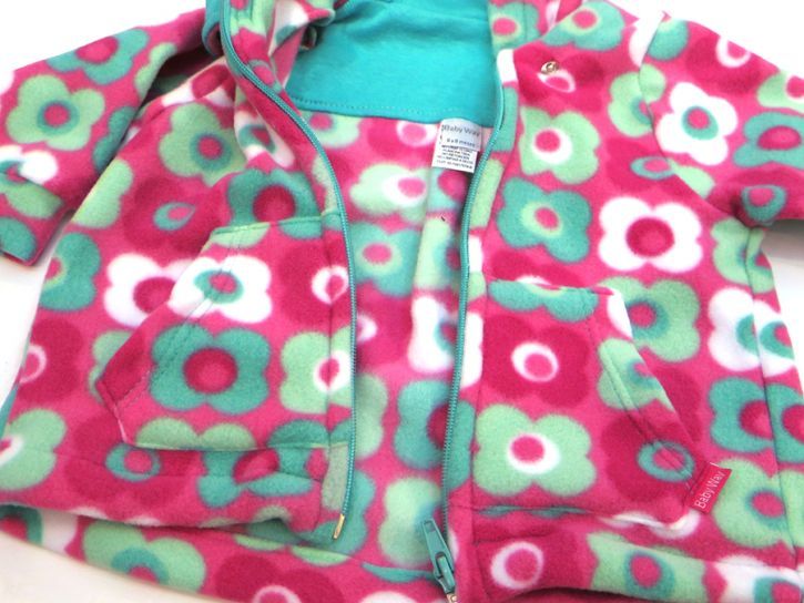 Campera de Polar Con Capucha Estampada Con Flor