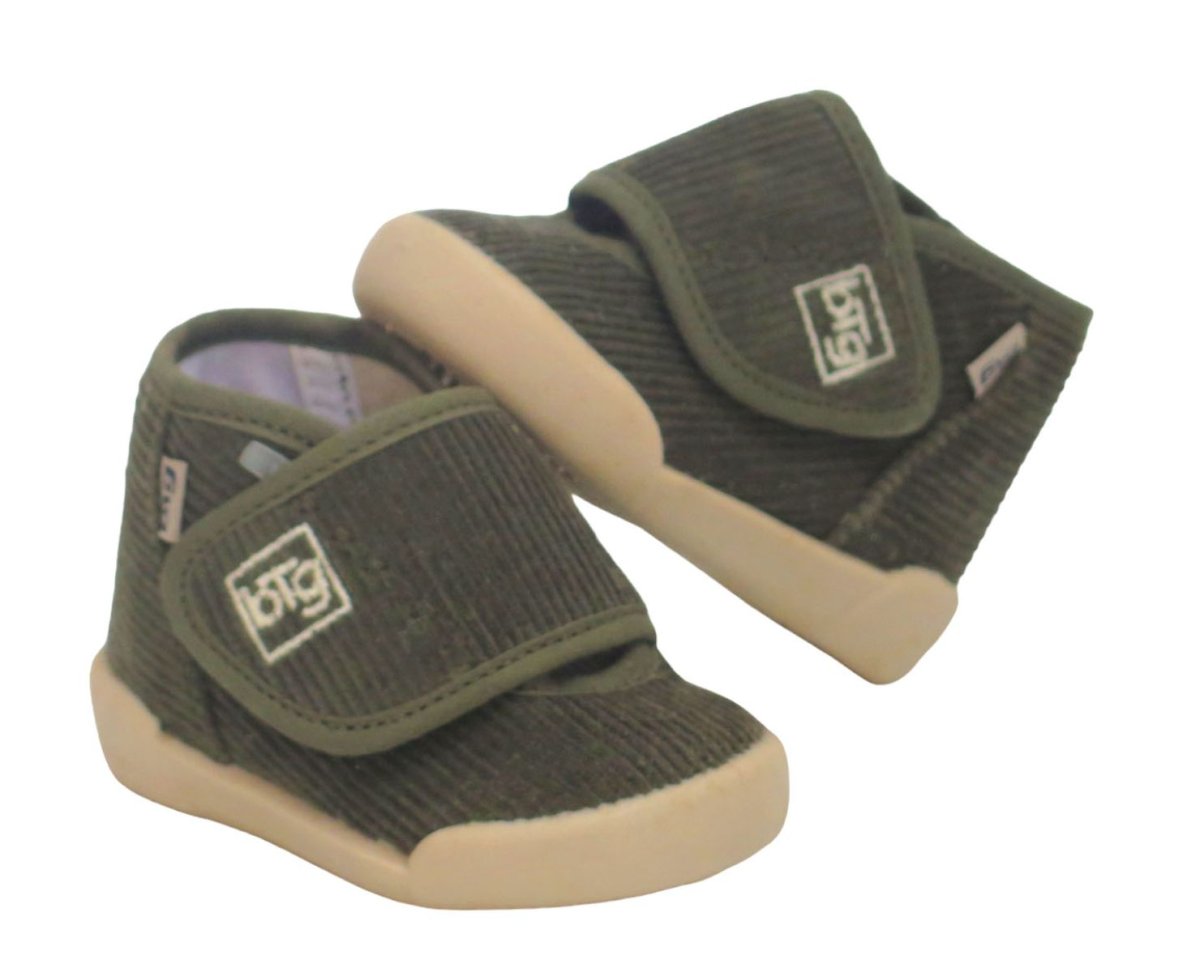 Bota de Corderoy con Velcro