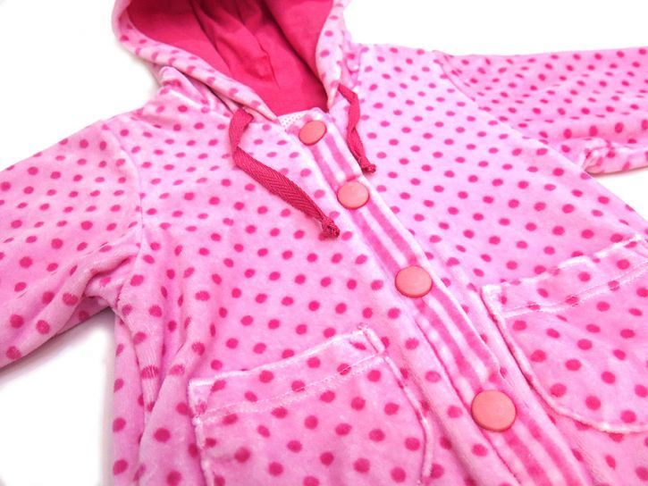 Campera de Plush "Dots" - Con Capucha - Con Botones - Con Pintitas
