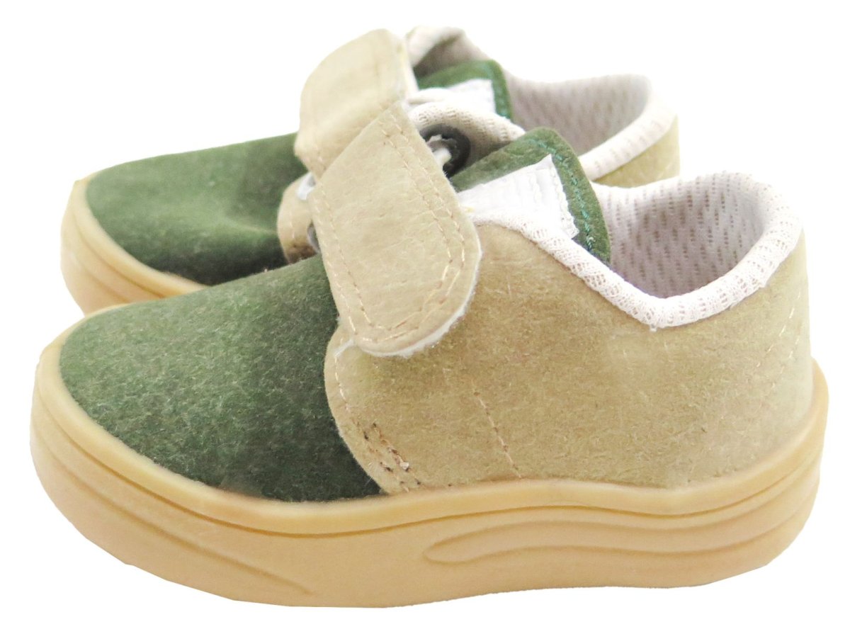 Zapatilla Nobuk con velcro