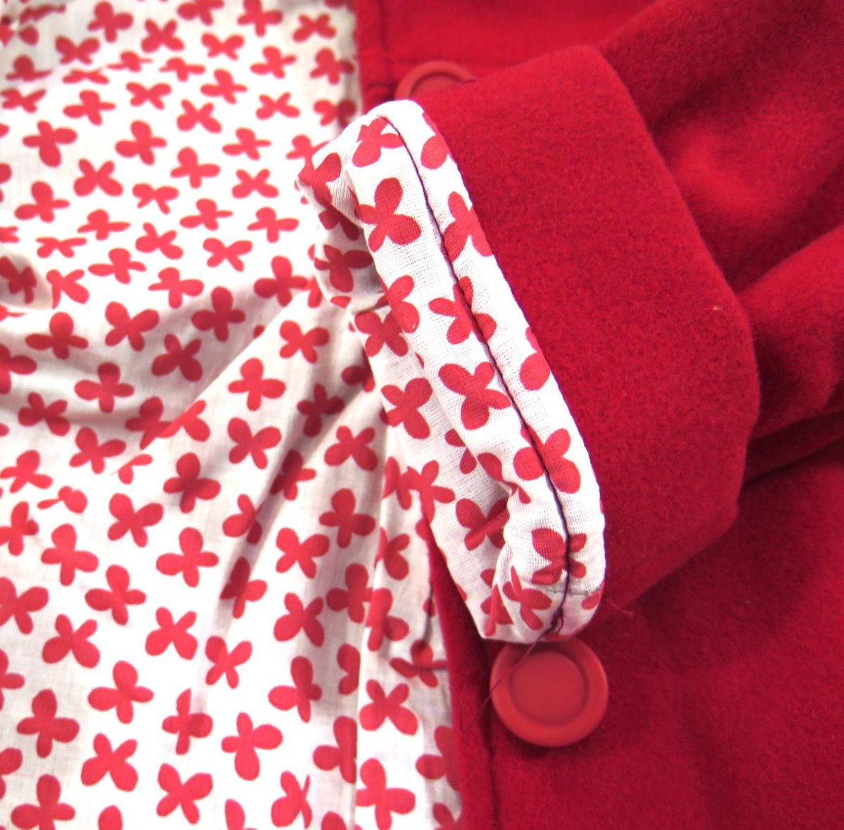 Saco Becky de paño con capucha