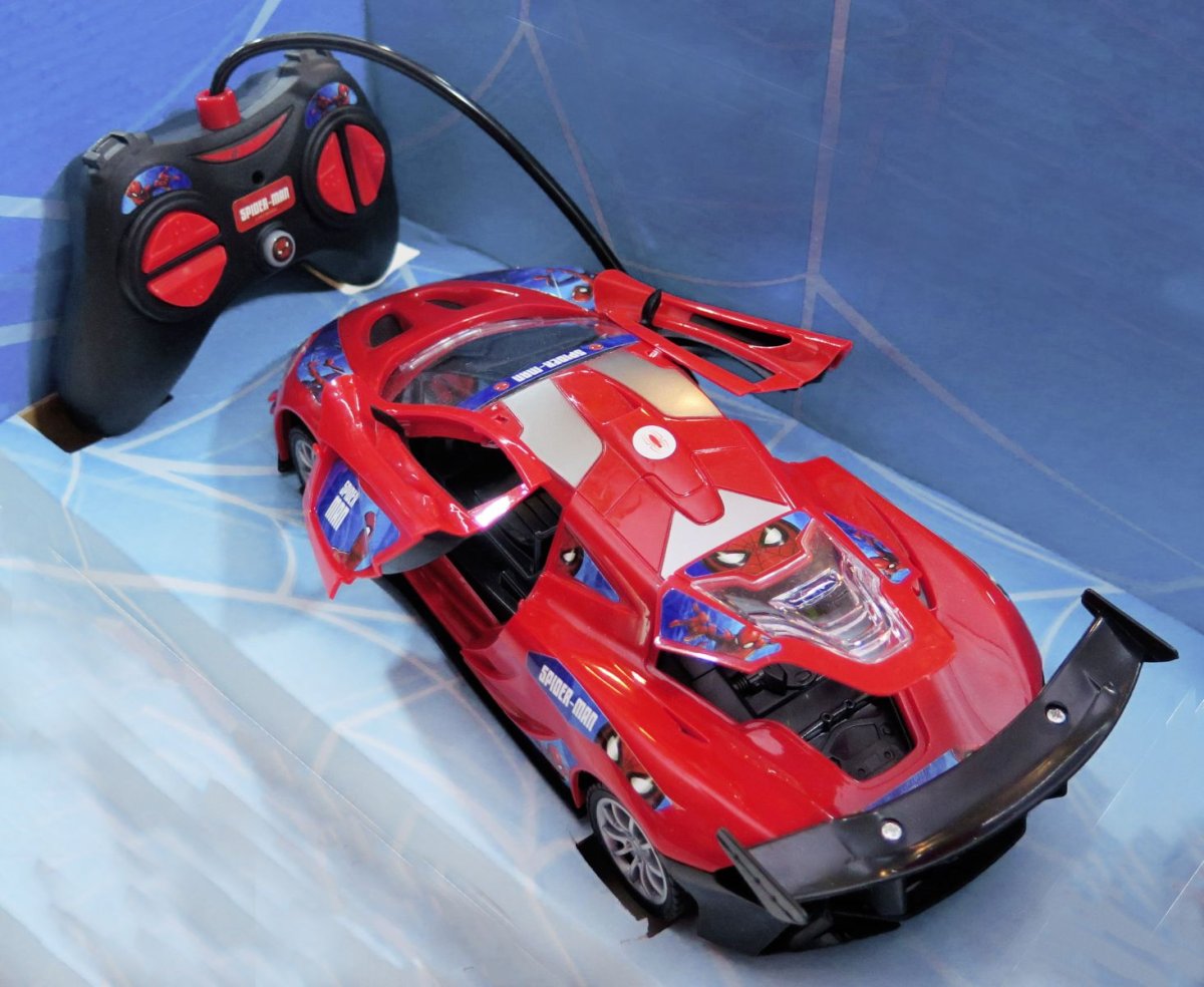 Auto Radio Control Marvel Spiderman Hombre Araña - Con Luz - Abre Y Cierra Las Puertas