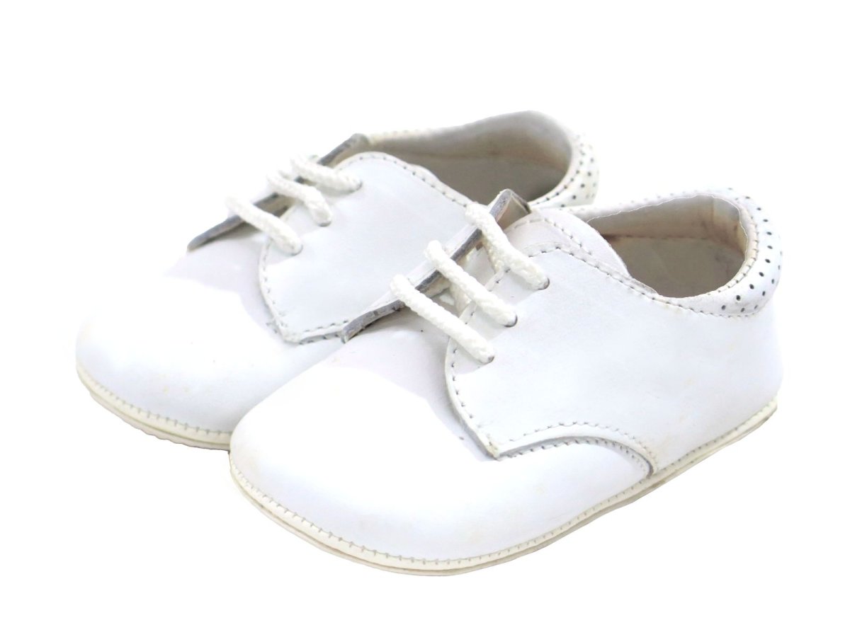 Zapato con cordon y con base