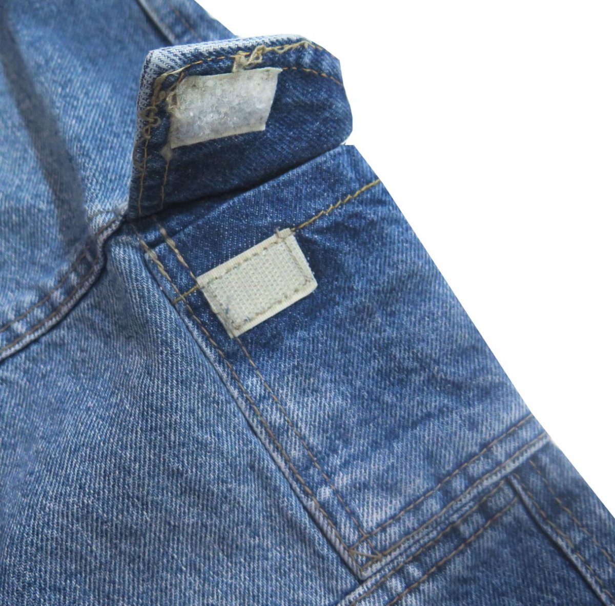 Pantalon de jean con cintura elastizada y bolsillos