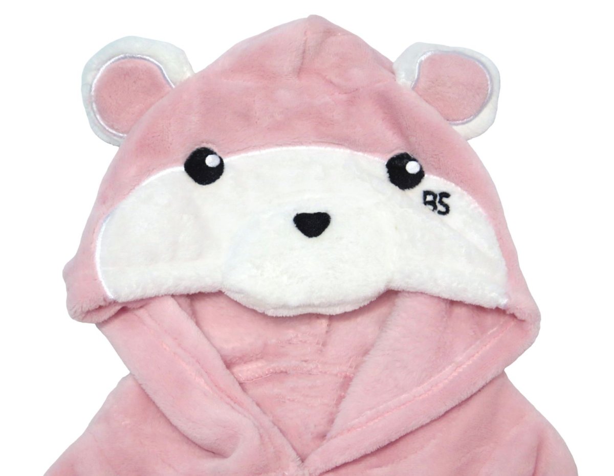 Bata de piel con Capucha Bordada.