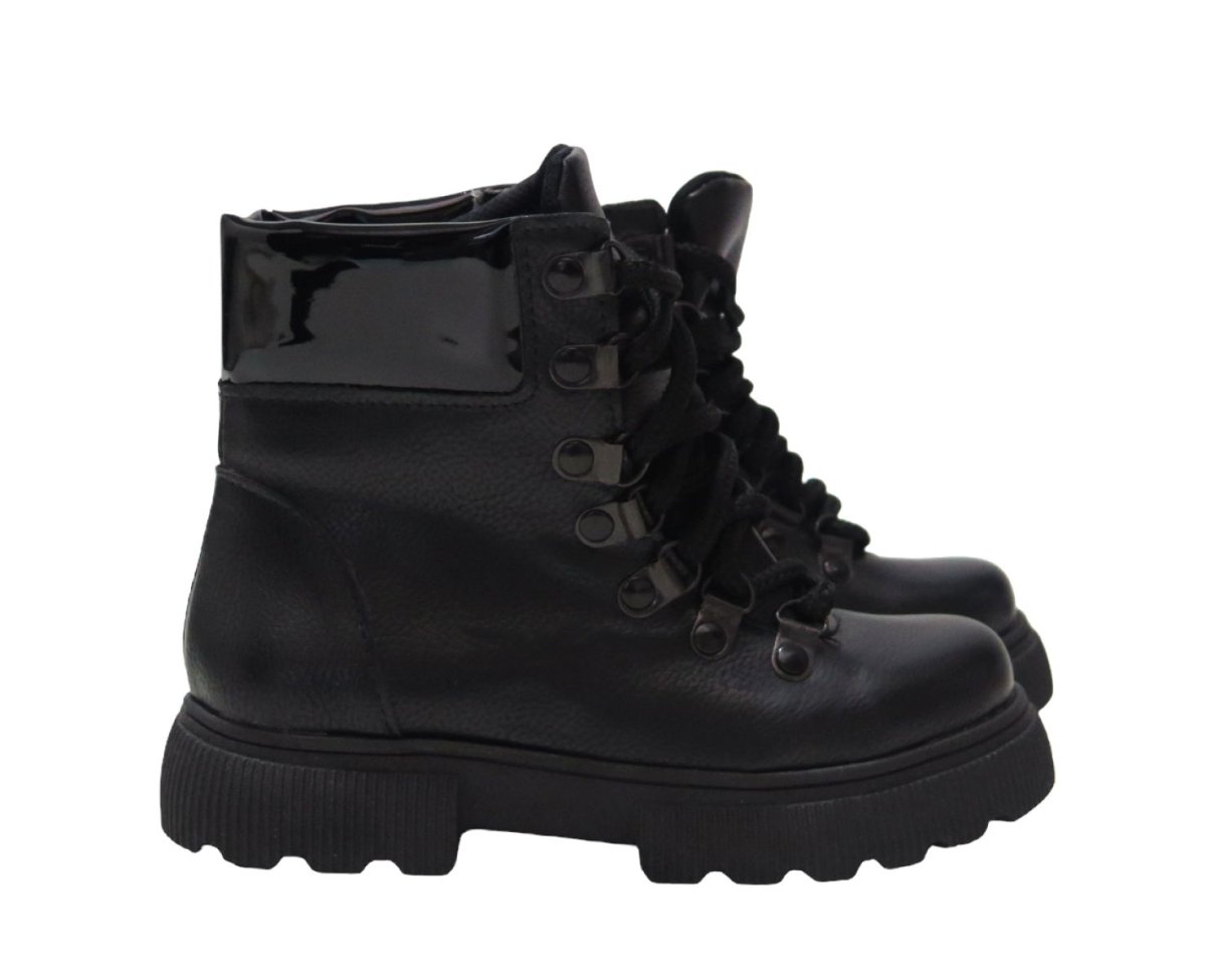 Borcego Cuello Charol con ganchos