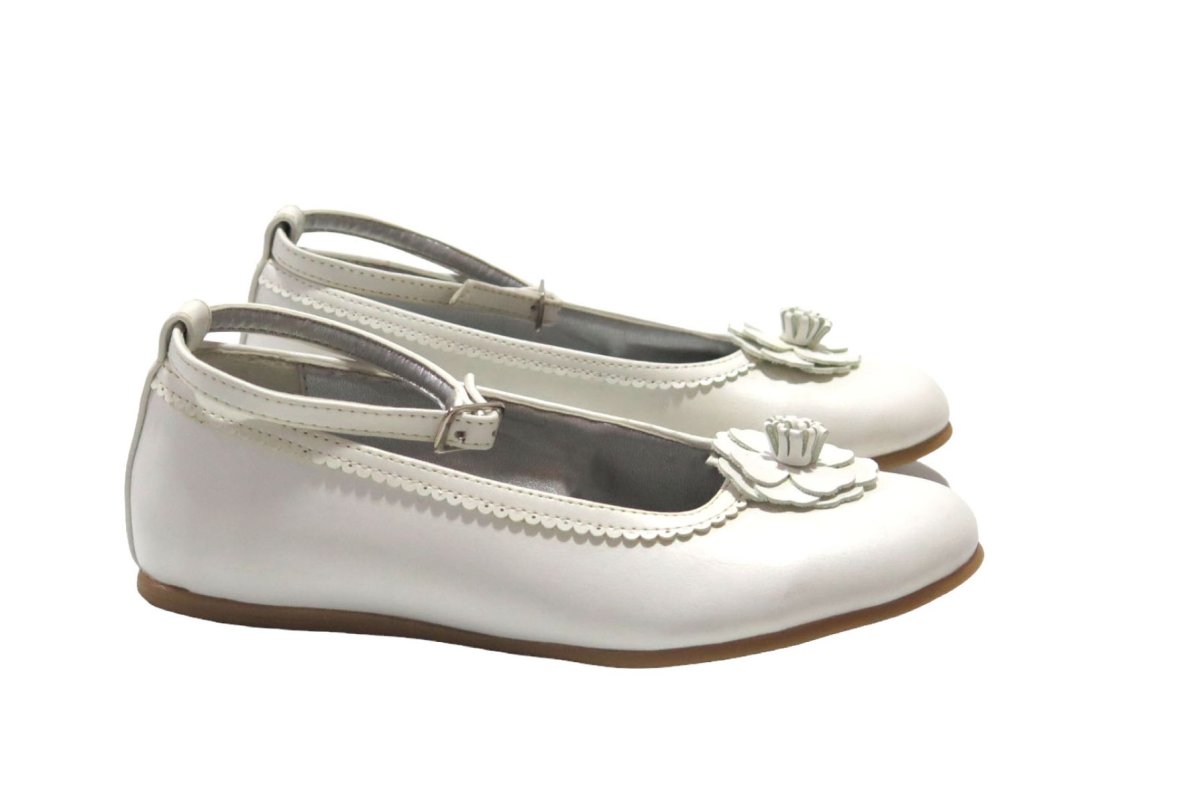 BALERINA CON Flor y pulsera