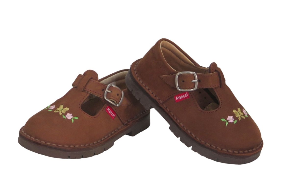 Guillermina Nobuk Con Hebilla Bordada Flor