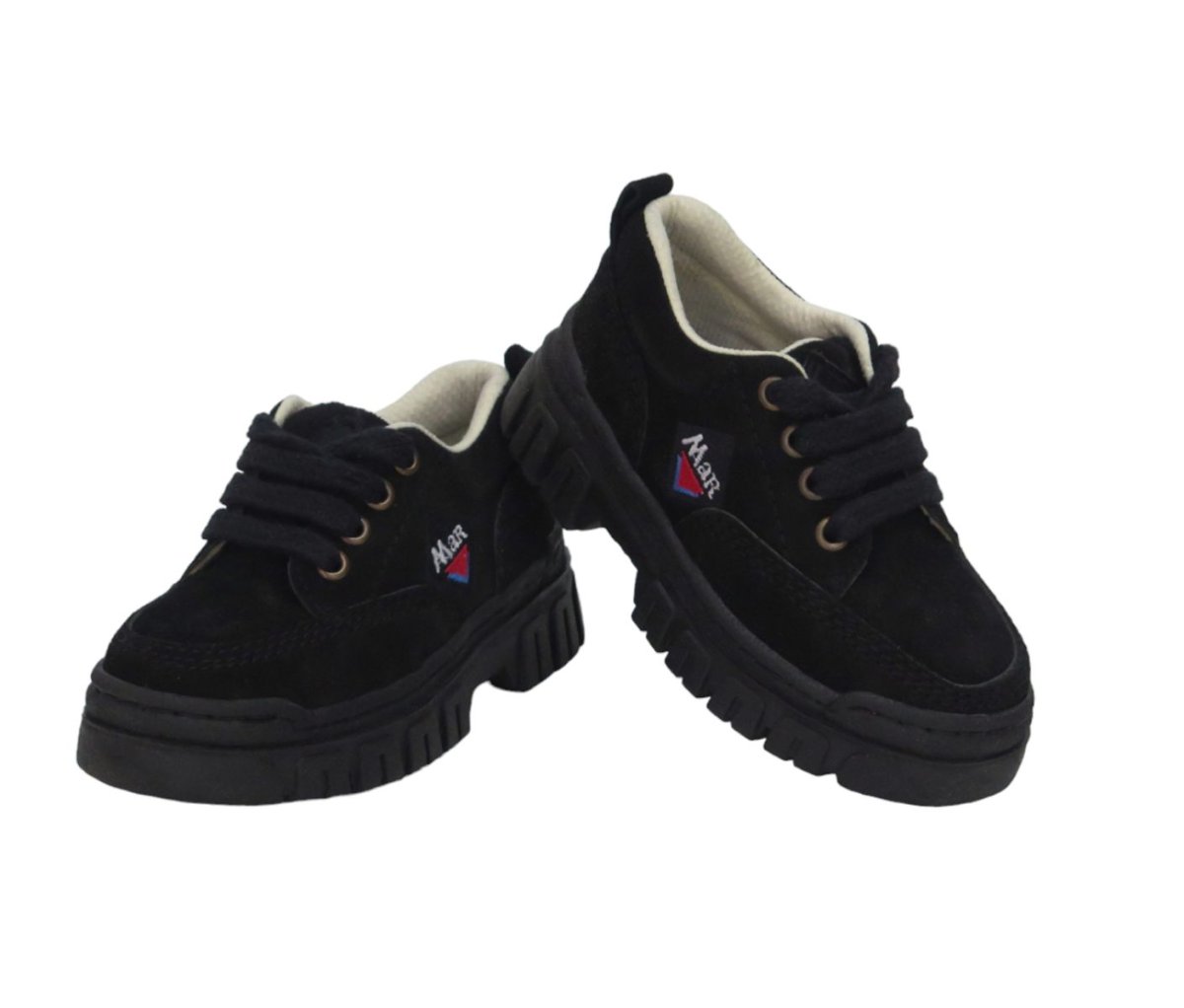 Zapatilla de Gamuza Pesada con Cordon