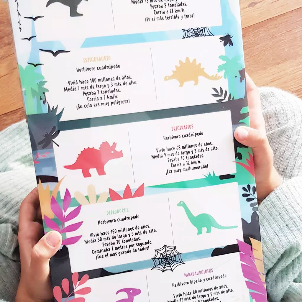 Juego De Dinosauriuos Didácticos En Goma Eva - 18 Piezas