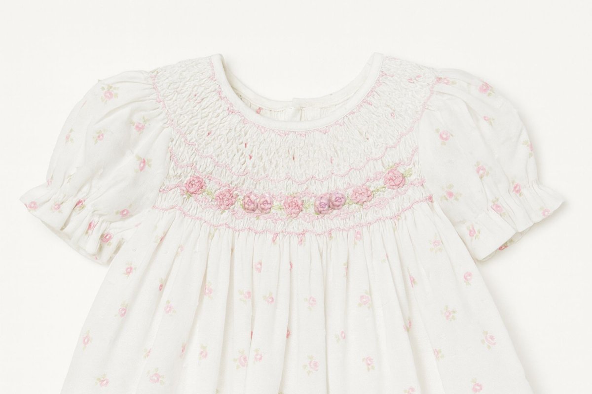 Vestido Plumeti Con Punto Smock Estampado