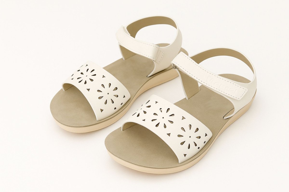 Sandalia Calada Con Velcro Nena